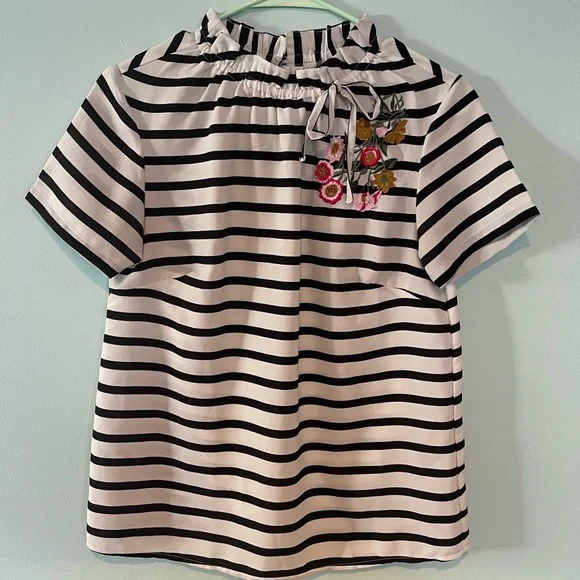 EUC Downeast striped embroidered short sleeve blouse - Picture 1 of 6